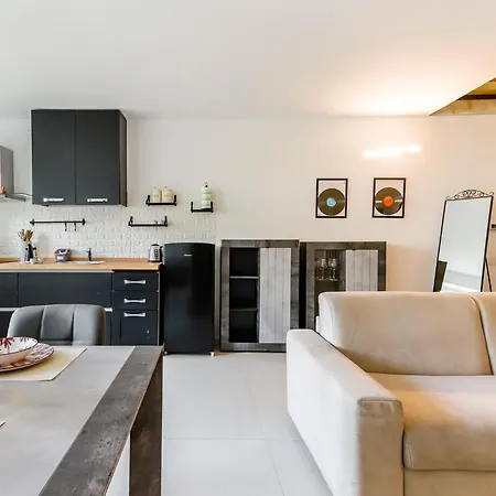 Guesthost - Angelica - In Matera