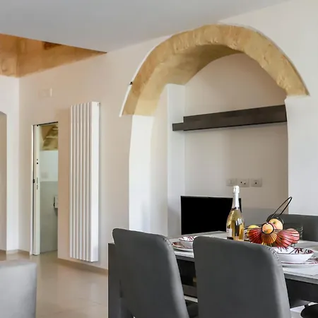 Angelica - In Apartamento