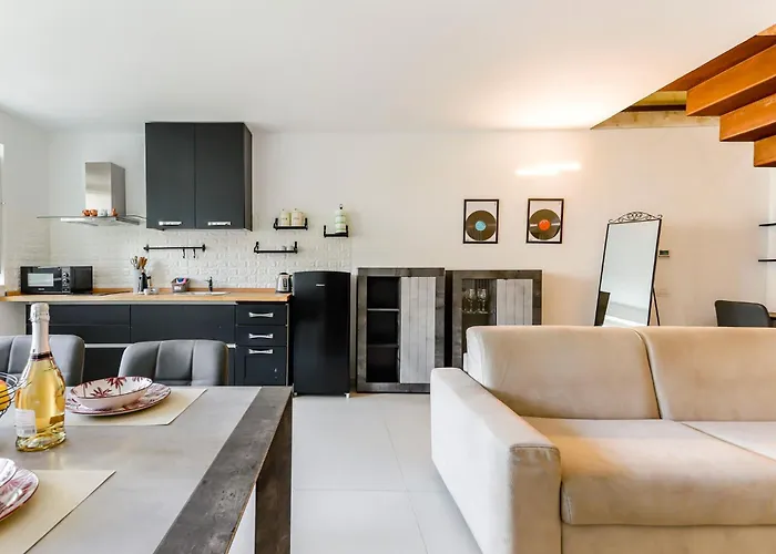 Guesthost - Angelica - In Matera